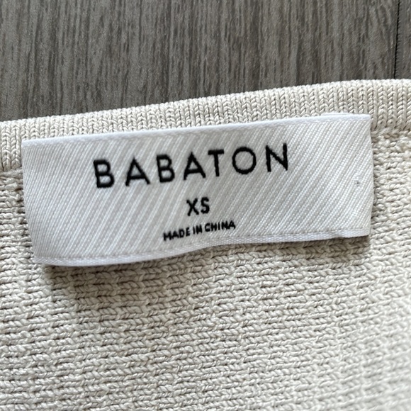 ✨SOLD✨ Aritzia Cropped Tank - Sculpt Knit Matte Pearl- XS - Picture 10 of 10